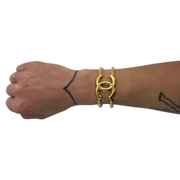 Chanel Vintage CC Bangle Bracelet - Picture 3 of 10